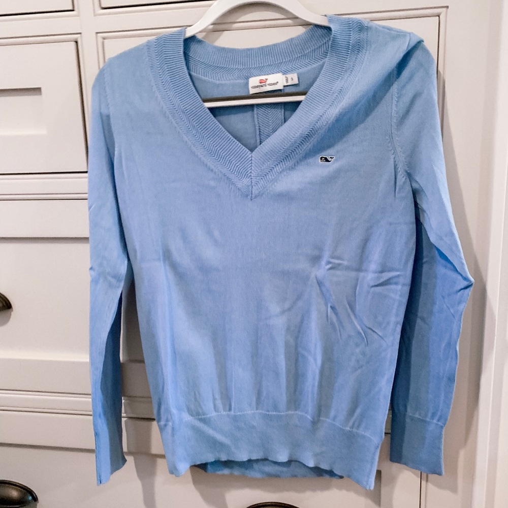 Vineyard vines sweater